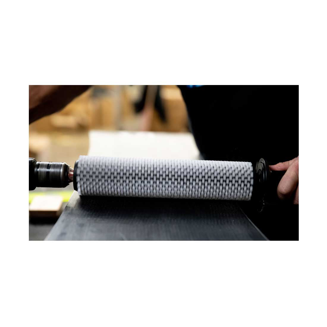Roto-Brush 11" Nylon Snowboard / Ski Waxing Brush / Includes Handle / Guard